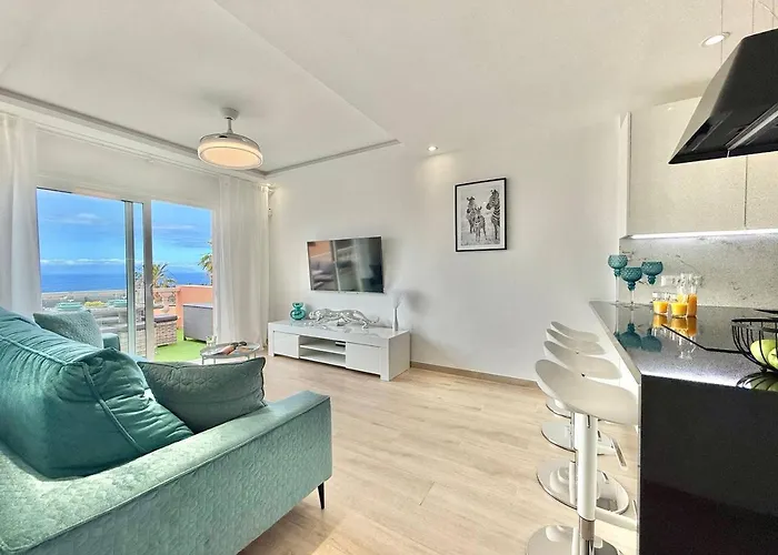 Paulmarie With Sunny Terrace Ocean View Apartament